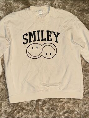 H&M White Smiley Graphic Crewneck Sweatshirt